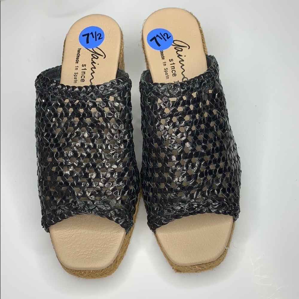 Women’s Leather sandals